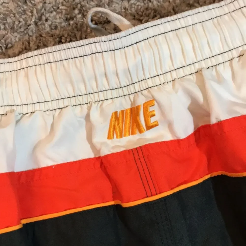 Nike Mens Medium Swim Trunks Board Shorts Gray Orange Swim Bottoms